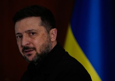 मध्यपूर्व युद्धले युक्रेन ओझेलमा, सैन्य सहयोग अझ कमजोर हुन सक्ने जेलेन्स्कीको चिन्ता