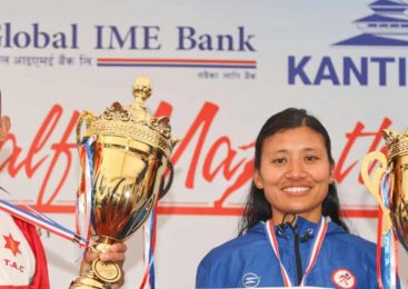 राजन र सन्तोषीलाई कान्तिपुर हाफ म्याराथनको उपाधि